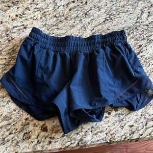 Lulu lemon Hotty hot shorts